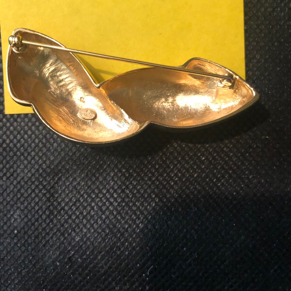 Givenchy vintage classic pin unique shape - Picture 3 of 4
